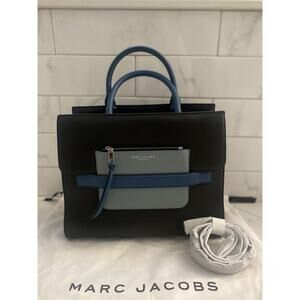 Marc Jacobs navy blue leather handle/crossbody Lg bag